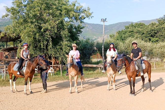 1 hour horseback ride in Valgraziosa Pisa - Reaching the Certosa di Calci