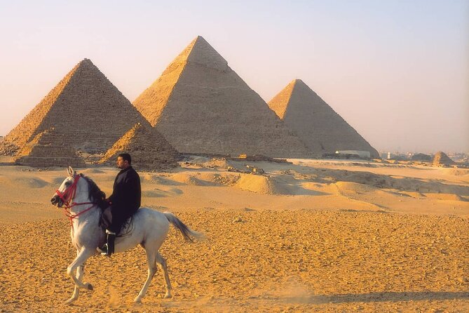 2 Hour Camel or Horse Riding around the Pyramids - What the four-hour outing includes