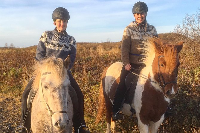 2 hours Private Horse Riding to Lake Hafravatn, Reykjavík - Mos - Starting at the stable in Mosfellsbær