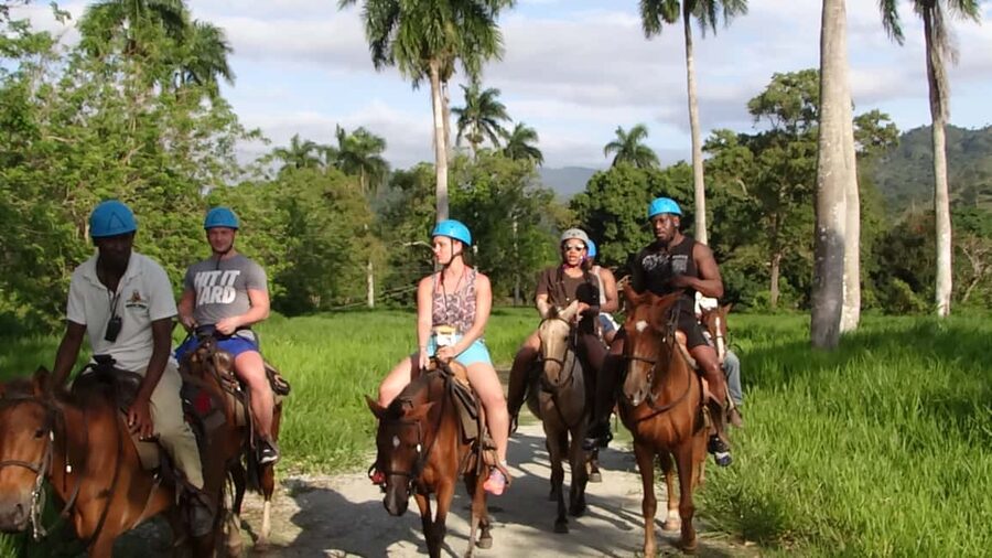 27 Waterfalls: Zip 'n Splash Adventure with Horse Ride - Clothing, safety, and who should skip it