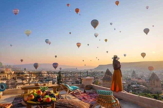 3 Days Cappadocia Tour with Balloon Ride & Horseback Ride Options - Day 2: Ballooning above Cappadocia at sunrise
