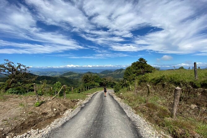 3-in-1 Monteverde Cloud Forest Waterfalls, Wild Trekking and Horseback Riding - A 5-kilometer walk through waterfalls and bridges