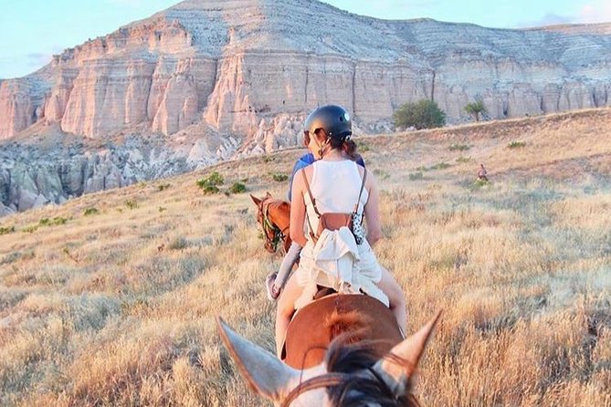 4-Hour-Horsebackriding-Tour through Cappadocia - Rose Valley’s soft colors and open views