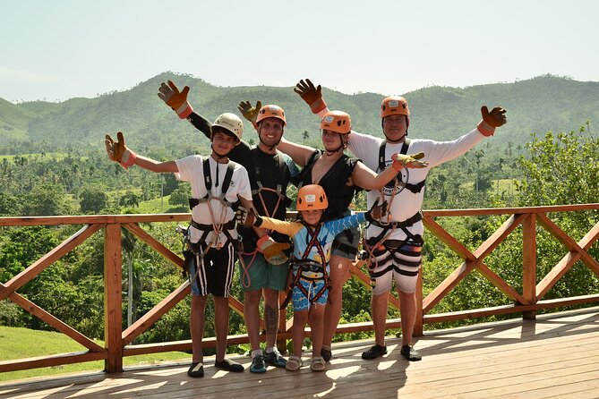 5 tours in 1 (Eco Farm/Horseback/City Tour/Buggy/Zipline) - Ziplining above the river and jungle