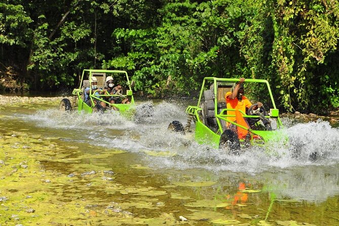6 in 1 tours Full Day Safari, Zipline, Buggies and Horse Riding - Horseback riding through the countryside