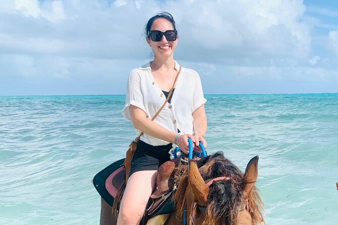 60-Minute Private Horseback Riding Experience in Turks and Caicos - What happens before you leave the beach