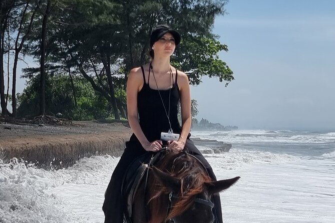 Bali Horse Riding and Turtle Release at Saba Beach - Who will enjoy this most?