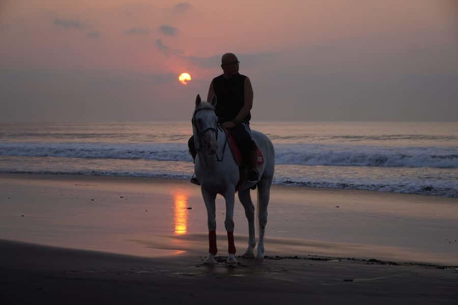 Bali: Horse Riding Sanur Beach Experience with Transport - Sunrise, sunset, and the best time to go