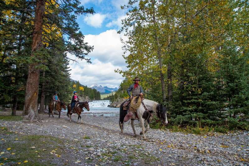 Banff National Park: 1-Hour Spray River Horseback Ride - Along the Fairmont Banff Springs Golf Course