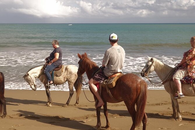 Beach Horse Ride with countryside amber cove & Taino Bay - Riding between beaches and hillsides