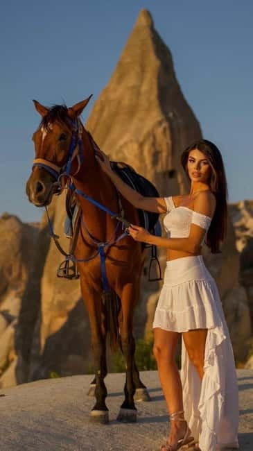Cappadocia: Fascinating Horse Tour in Göreme Valleys - Getting ready at the stable