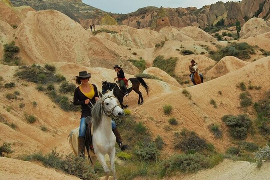 Cappadocia : Horse Riding Sunset Sunrise Daytime - What the two-hour schedule really means
