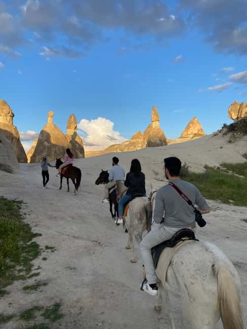 Cappadocia: Horse Riding Tour with Sunrise or Sunset Options - Sunrise, balloons, or sunset colors