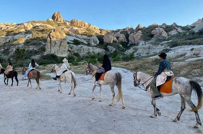 Cappadocia Horseback Riding Experience Sunrise, Daytime & Sunset - Rose Valley: color and quiet