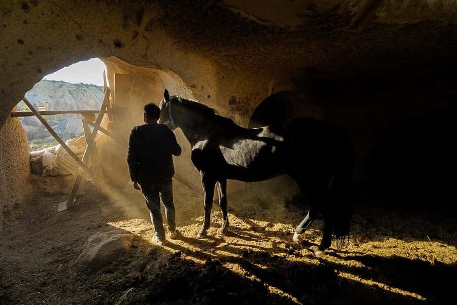 Cappadocia :Horseback Riding Tour Rose-Red Valley/LoveValley - At the stable: a simple start for beginners