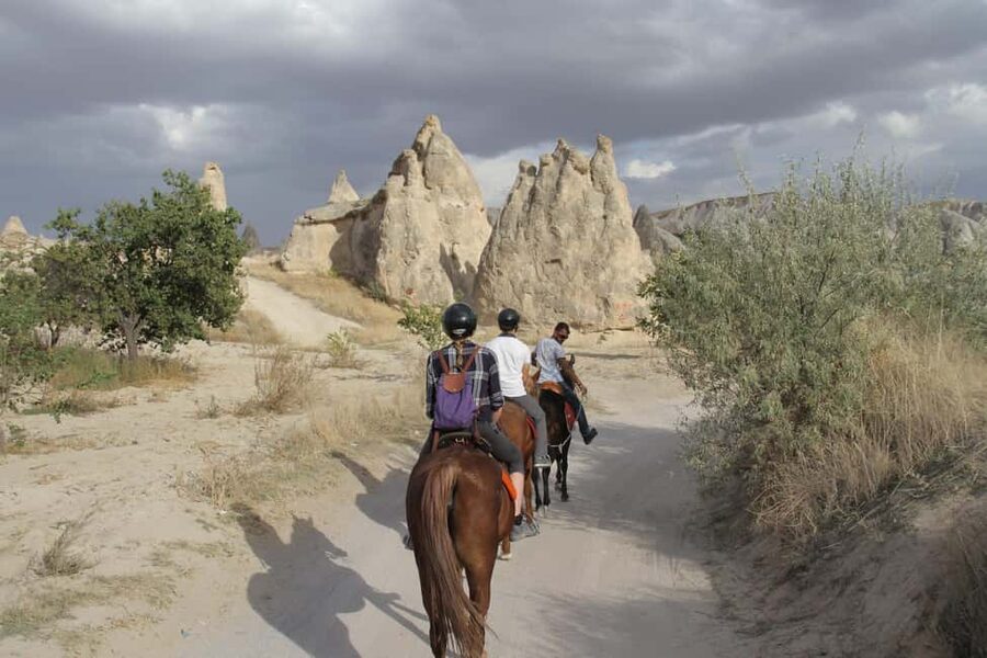 Cappadocia: Horseback Riding Tour with Options - Pickup from Göreme, Avanos, Çavuşin, or Uçhisar
