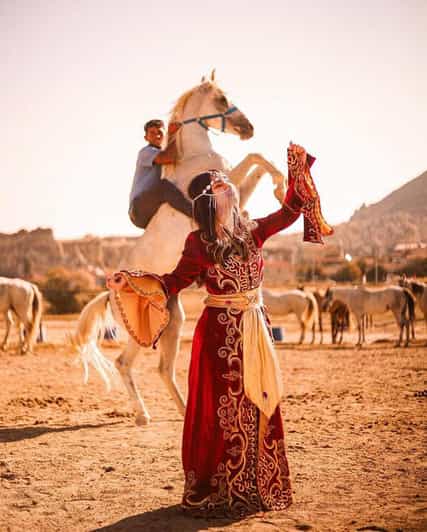 Cappadocia: Horseback Tour with Sunrise and Sunset Options - The horses and the first minutes in the saddle
