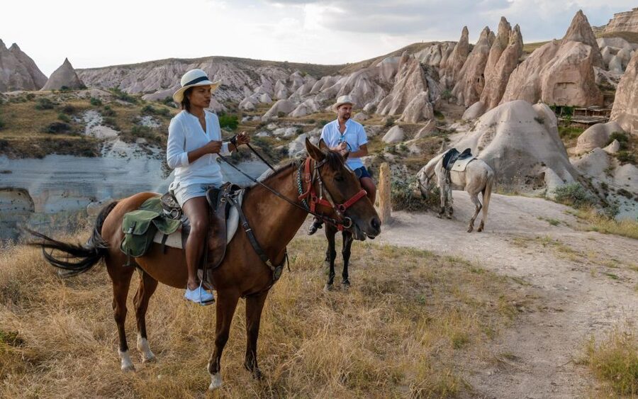 Cappadocia: Sunset Horseback-Riding Tour - Meeting your horse and starting the trail