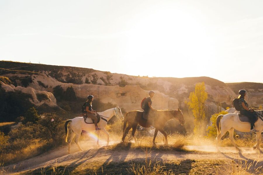 Cappadocia: Sunset or Daytime Horse Riding Tour - Practical clothing and comfort advice