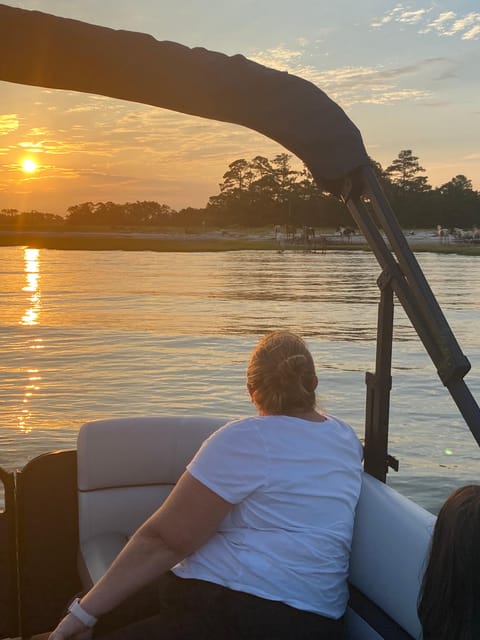 Chincoteague: Premier Pony & Wildlife Small Group Boat Tour - Finding the Chincoteague ponies