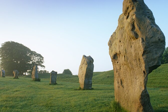 Day trip by coach - Stonehenge, Avebury & Uffington White Horse - Key points to know before you book
