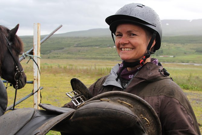 Deacon Horse Riding Tour - Guides who keep the ride relaxed