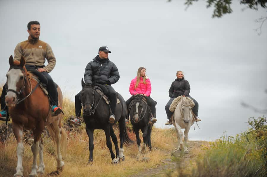 El Calafate: Horseback riding in Cerro Frias - The climb up Cerro Frias