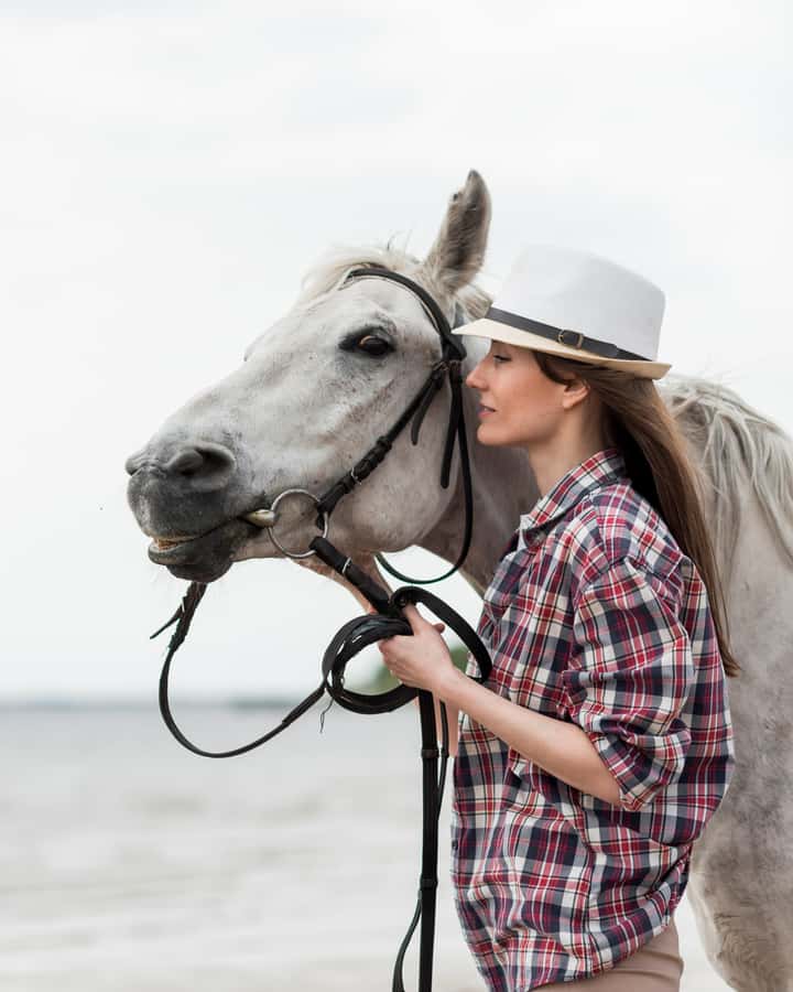 El Gouna: Desert & Sea Horse Riding With Swimming Optional - Choosing the right departure time