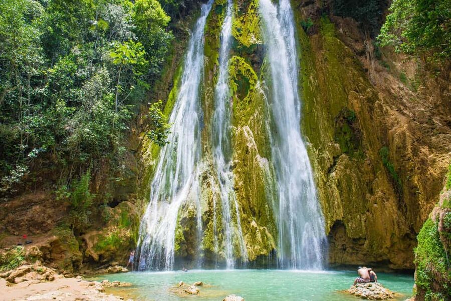 El Limón: Waterfall Horseriding Tour with Lunch - The 50-Metre Drop at El Limón