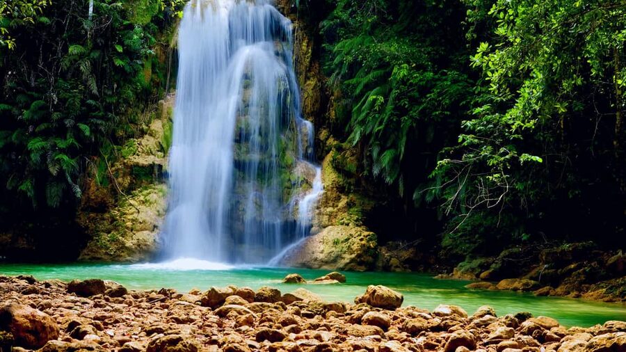 El Limón: Waterfall Horseriding Tour with Lunch - What the $49 Price Covers