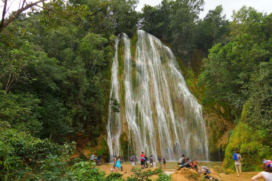 El Limón: Waterfall Horseriding Tour with Lunch - Lunch Back at the Ranch