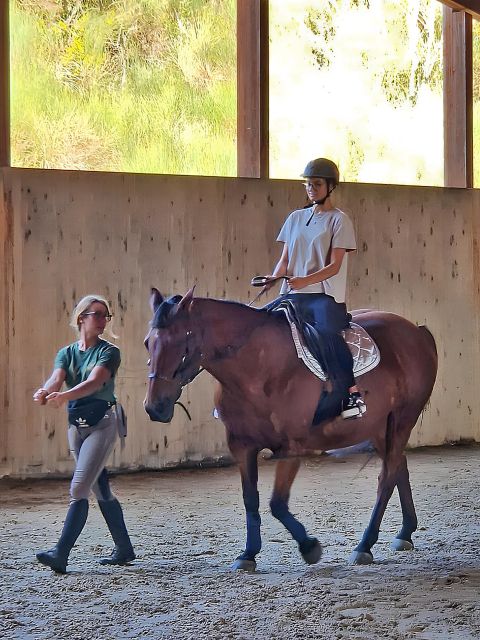 Fattoria Tègoni: horseback riding in Tuscany - Arriving at a Tuscan farm with horses and food