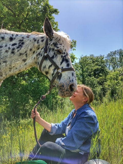 Fattoria Tègoni: horseback riding in Tuscany - Lunch, tastings, and Cinta Senese specialties