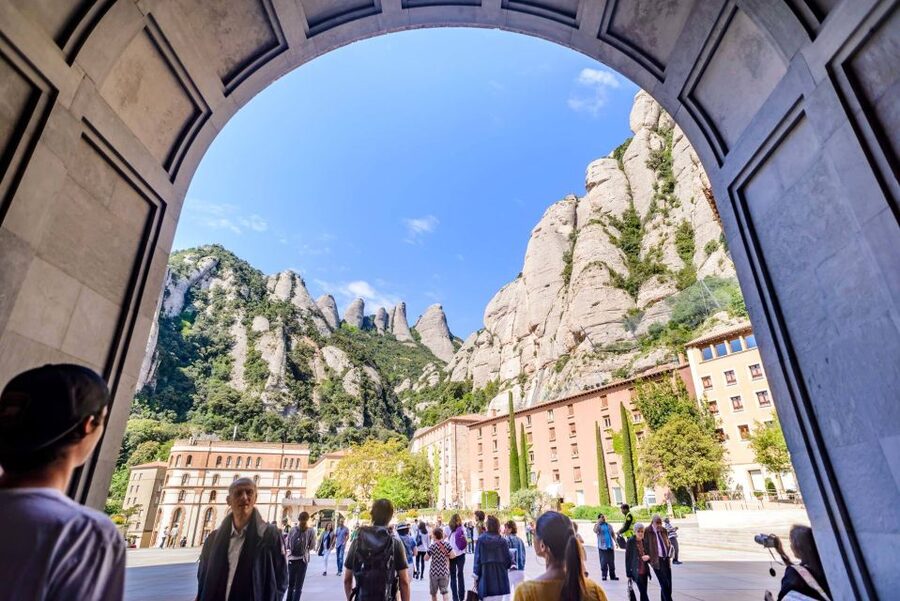 From Barcelona: Half-Day Montserrat & Horse Riding Tour - The horse ride: gentle, scenic, and carefully controlled