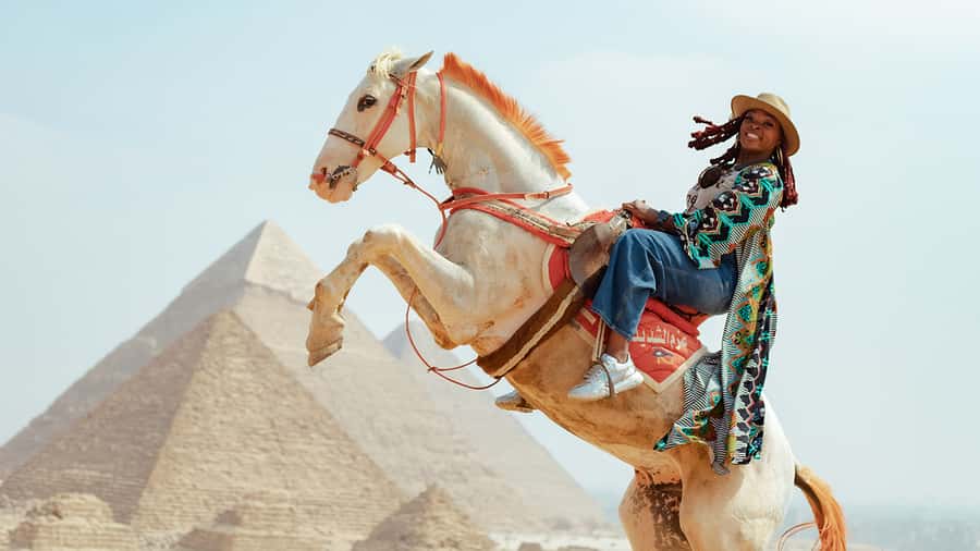 From Cairo: Camel or Horse Ride Tour Around Giza Pyramids - The Valley Temple of Khafre in 30 minutes