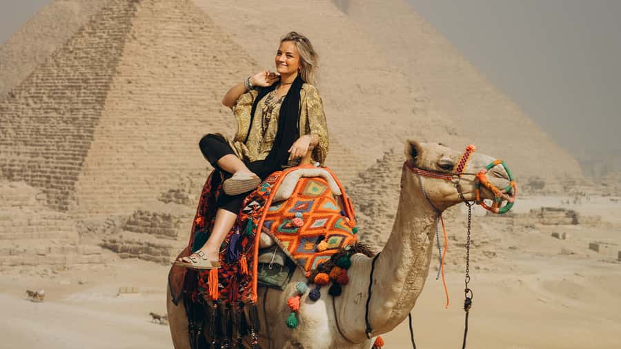 From Cairo: Camel or Horse Ride Tour Around Giza Pyramids - Khafre’s Pyramid and the famous surviving cap