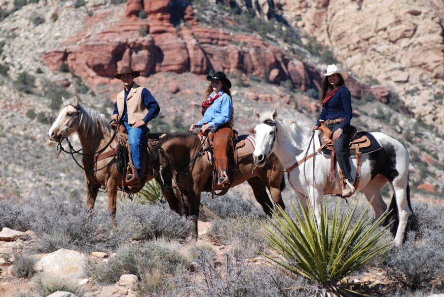 From Las Vegas: Maverick Ranch Breakfast and Horseback Ride - Leaving Las Vegas before the city wakes up