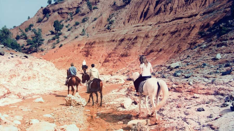 From Marrakech: Atlas Mountains 45-Minute Horseback Ride - Tahnaout: Safety Briefing and Horse Preparation