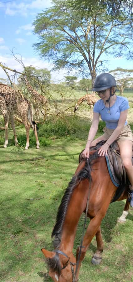 From Nairobi: Horseback Wildlife Safari with Transfer & Meal - One Hour or Two Hours in the Saddle?