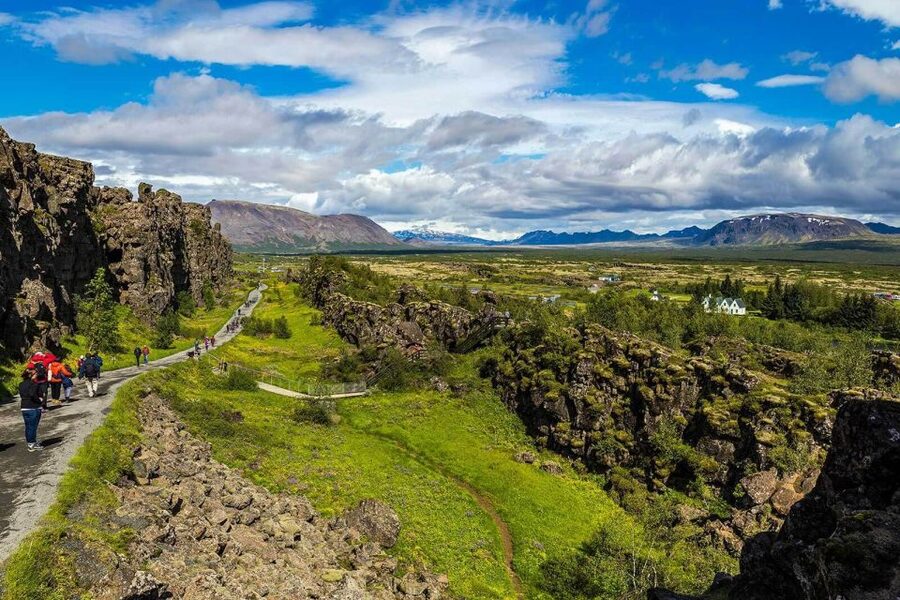 From Reykjavik: Full-Day Horse Riding & Golden Circle Tour - Geysir and Strokkur: Iceland’s ground in motion