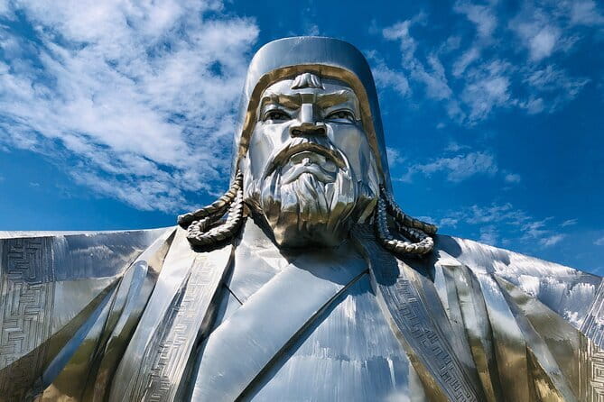 Full Day Chinggis Khaan Statue & Terelj NP Tour +Horseride, Eagle - Lunch before the Terelj activities
