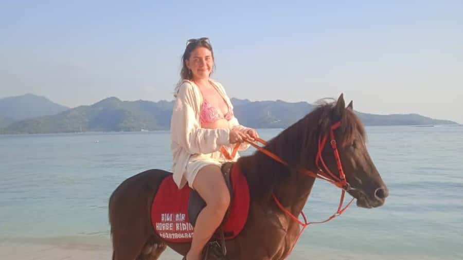 Gili Air: 1-Hour Horse Riding Adventure - Riding along Gili Air’s open shoreline