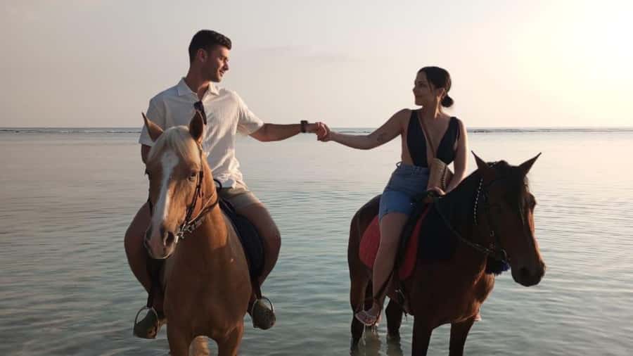 Gili Trawangan: Horse Riding on the Beach - Choosing between 30 minutes and one hour