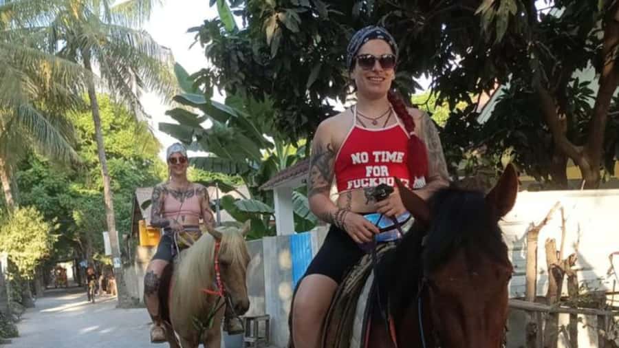 Gili Trawangan: Horse Riding on the Beach - Who will enjoy this island ride most