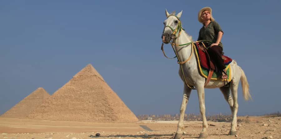 Giza: Arabian Horse Tour Around the Giza Pyramids - Hotel pickup keeps the outing simple
