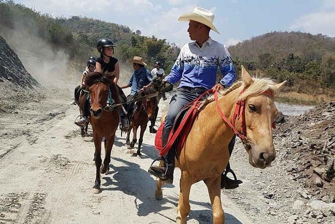 Horse Lesson+Riding+Wat Tonkwen wooden temple.Chiangmai - Wat Ton Kwen and its old wooden carvings