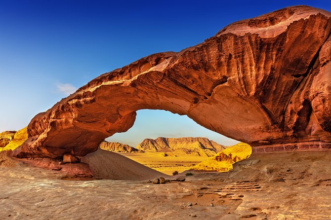 horse riding 2 hours tour in Wadi Rum - Little Rock Bridge: an easier climb