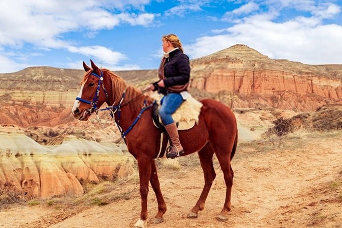 Horse Riding in Cappadocia in fairy chimeys - Timing, pickup, and group size