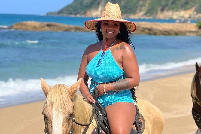 Horseback Ride by the Beach in Aguadilla, Puerto Rico - Riding horses suited to first-time visitors