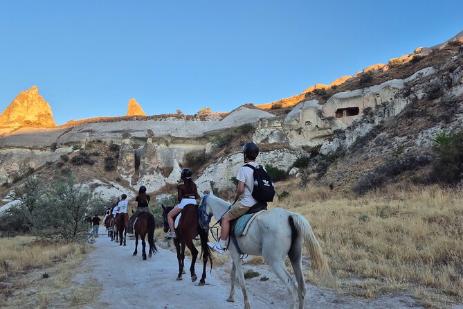 Horseback Ride in Göreme Valleys Cappadocia 2 hours - Horses, guides, and the beginner question